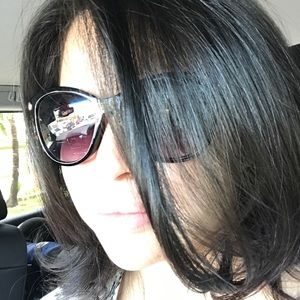 Meet your Posher, Dayana